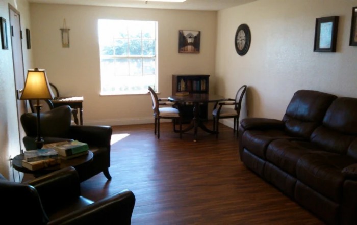 Calera Manor