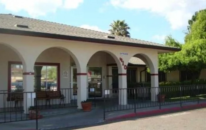Manteca Care And Rehabilitation Center