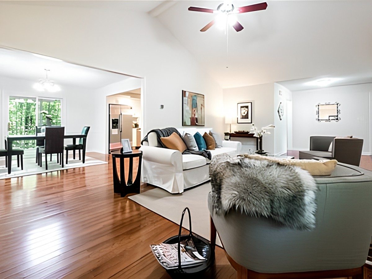Schnora's Happy Home