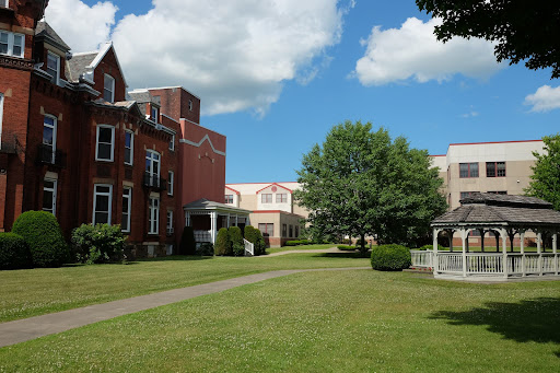 Home Life At Folts Claxton