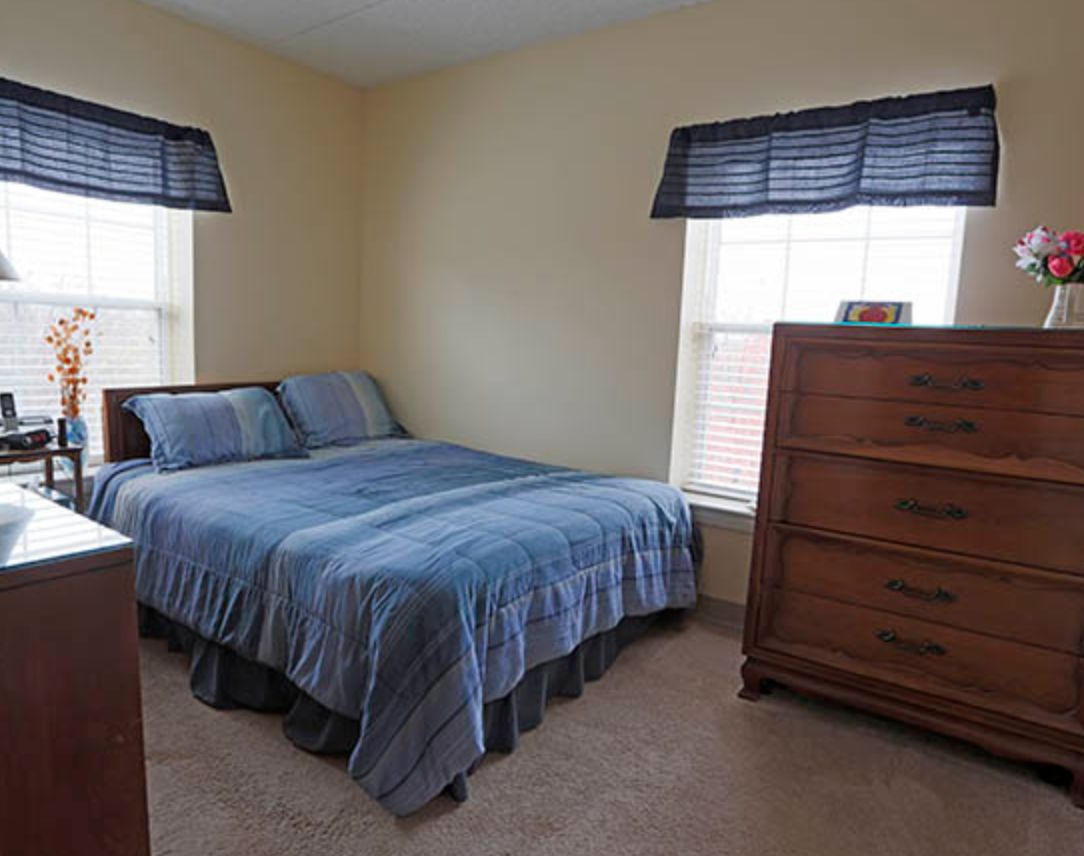 Charter Senior Living Of Woodholme Crossing