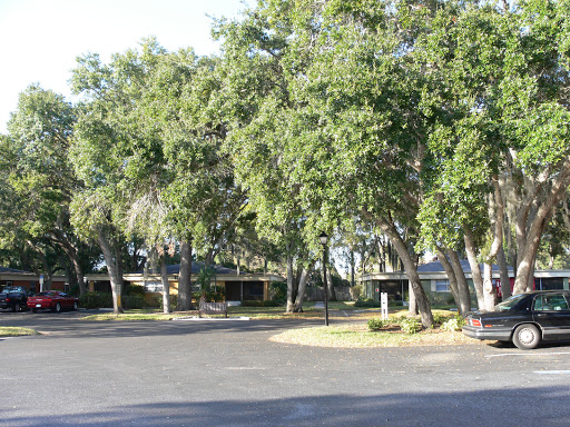Oak Manor Healthcare & Rehabilitation Center
