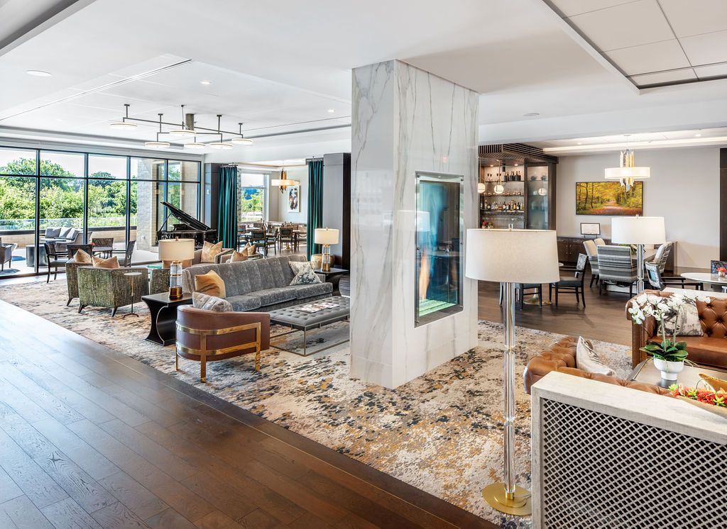 The Sheridan At Oak Brook