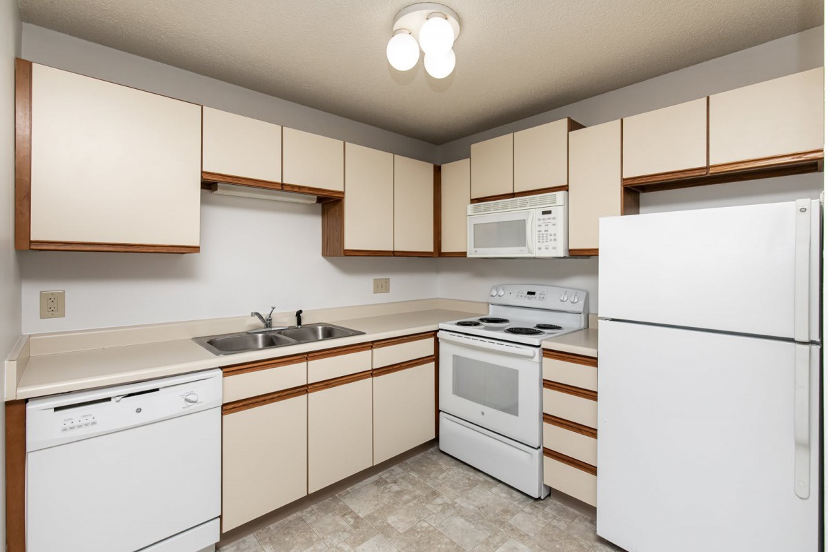 A well-equipped kitchen with modern appliances and ample cabinet space.