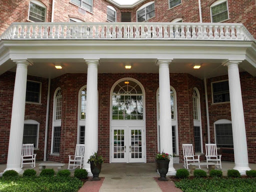 Lilac Apartments