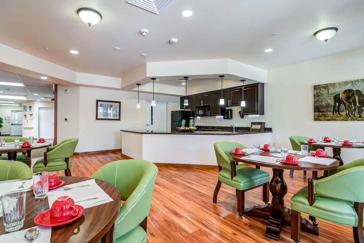 The Palms At La Quinta Senior Living