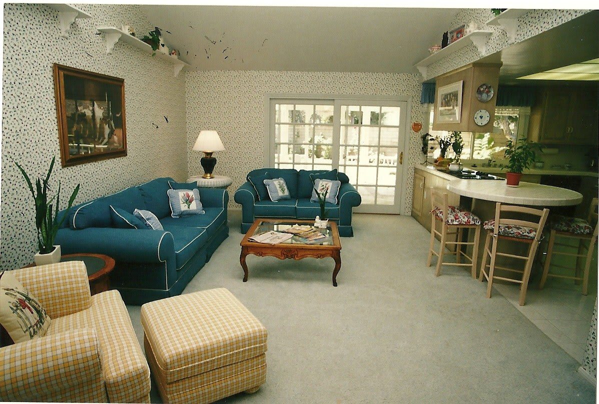 Lake Forest Country Home 2