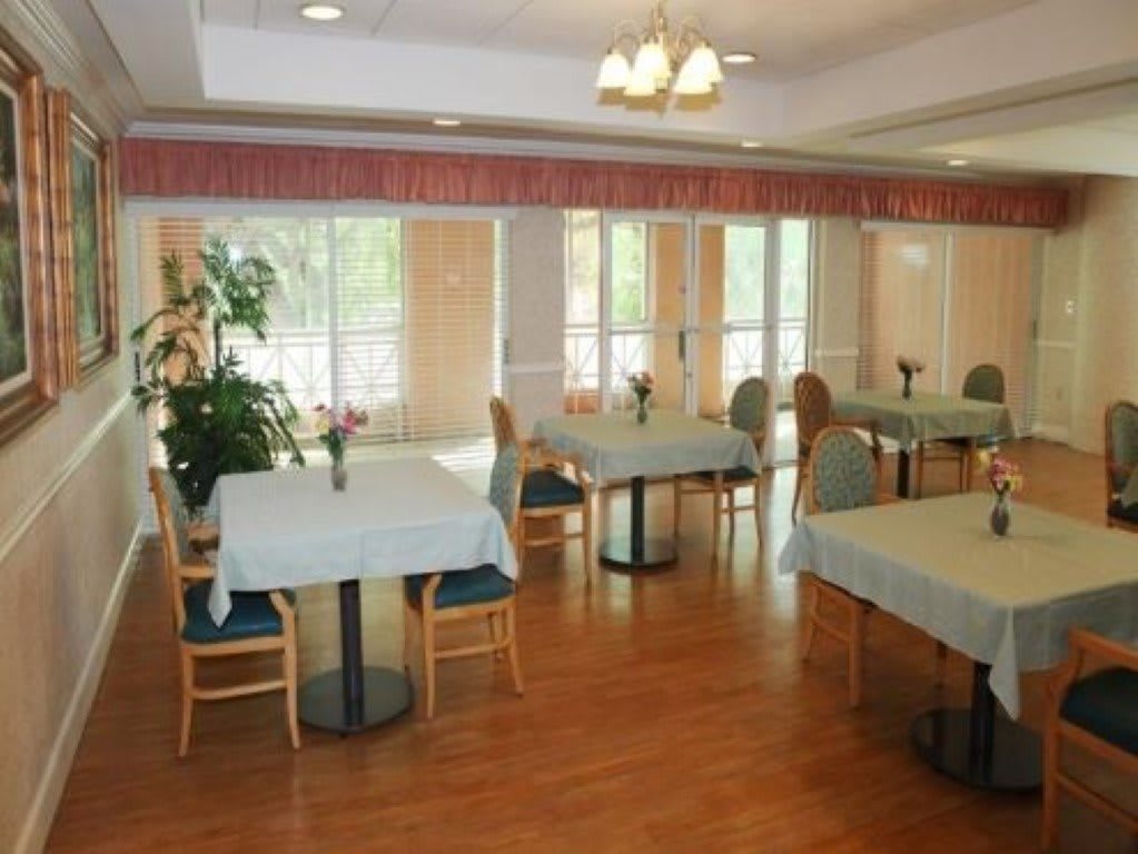 Bayshore Pointe Nursing and Rehab Center
