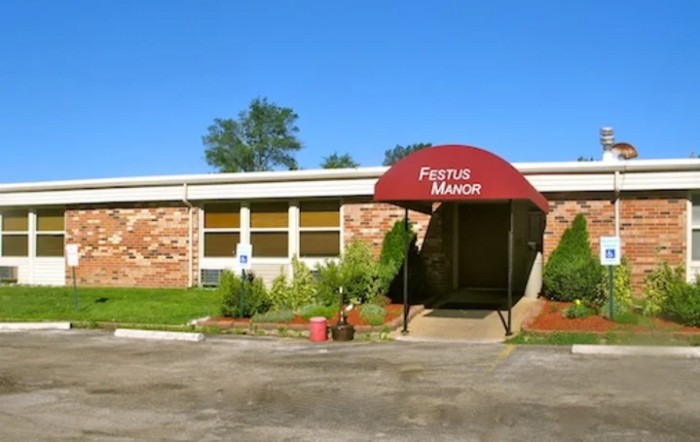 Festus Manor