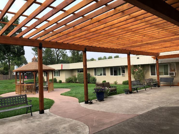 Grace Manor Living Center LLC