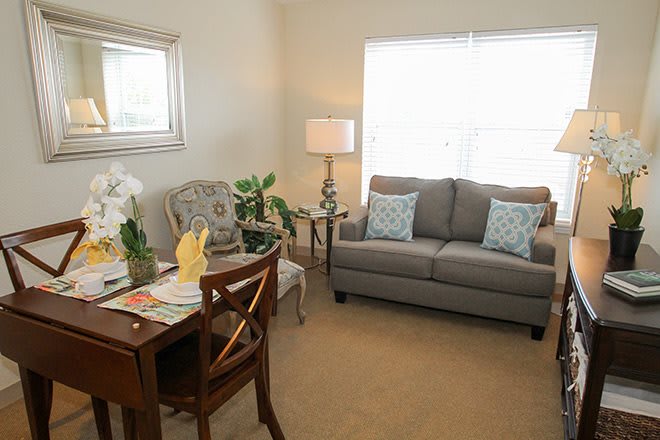 Charter Senior Living Poplar Creek