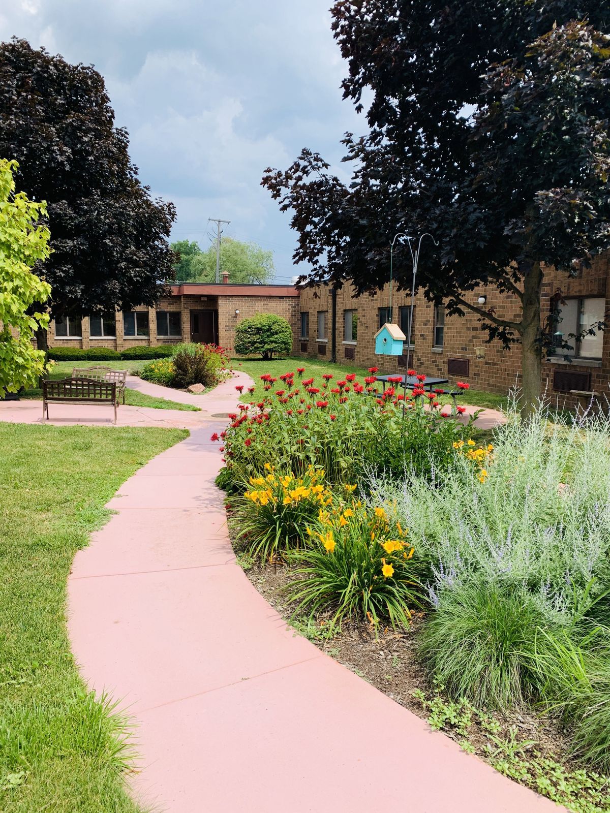 Farmington Hills Inn