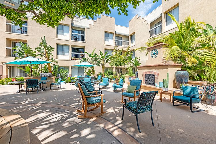 Holiday Park Plaza