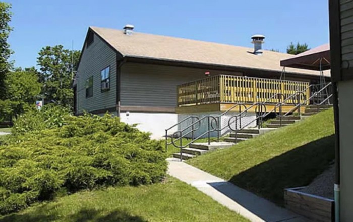 Crystal Lake Rehabilitation And Care Center