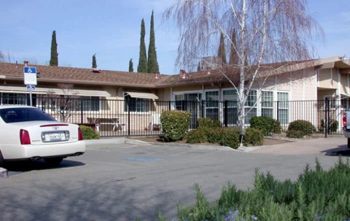Silver Oak Manor