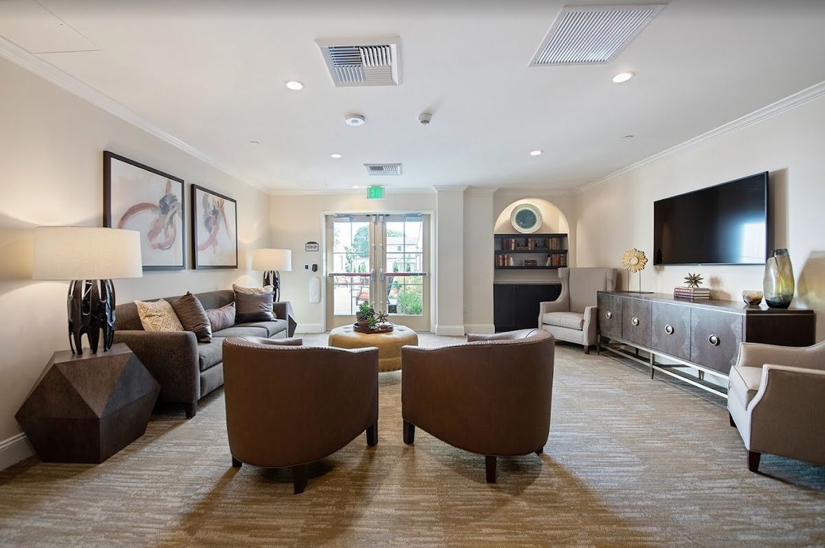Regency Palms Oxnard