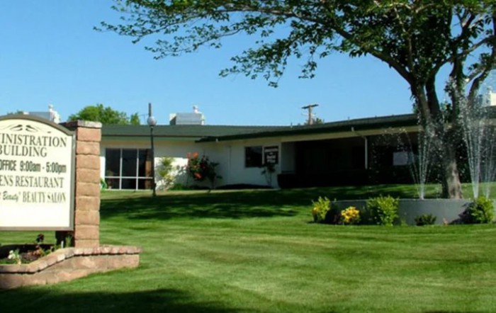 Mayflower Gardens Convalescent Hospital