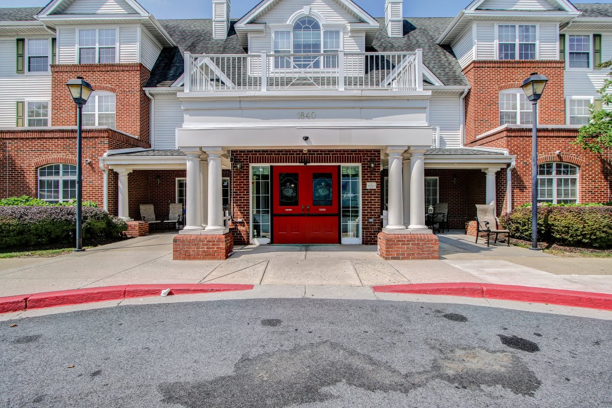 Charter Senior Living at Woodholme Crossing
