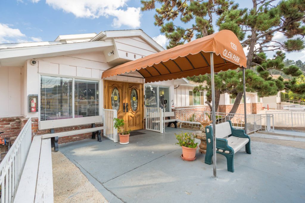 Glen Park At Glendale - Mariposa St