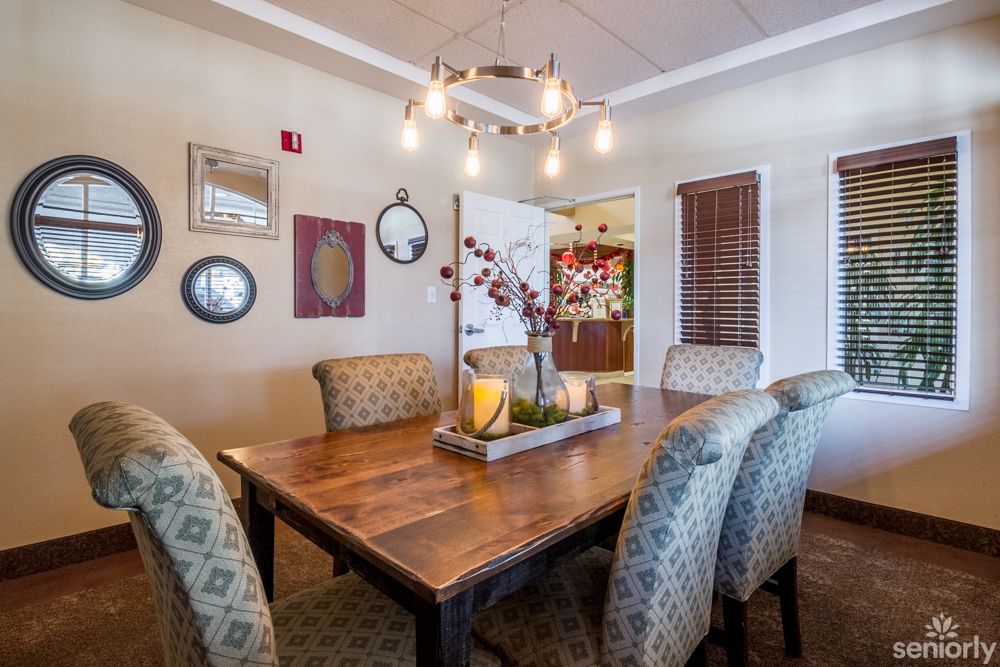 Carlton Senior Living Pleasant Hill - Downtown
