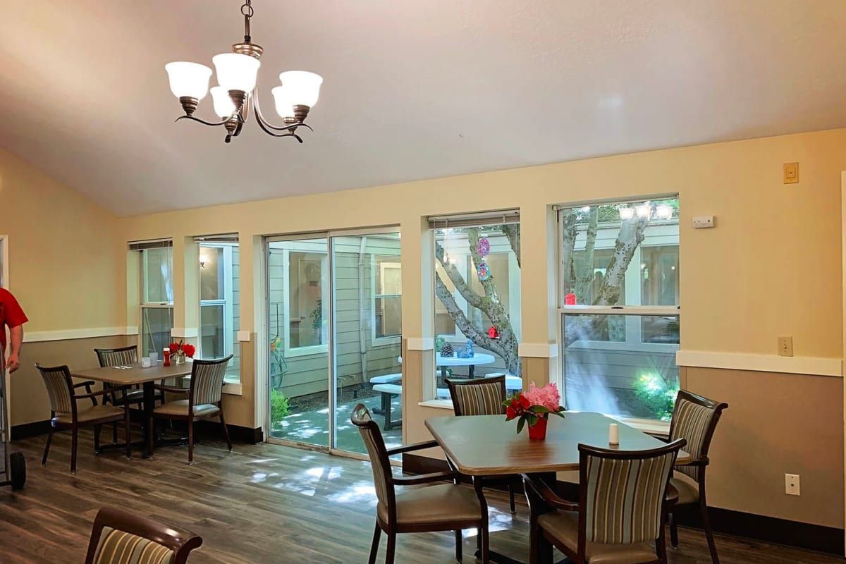Farmington Square - Salem