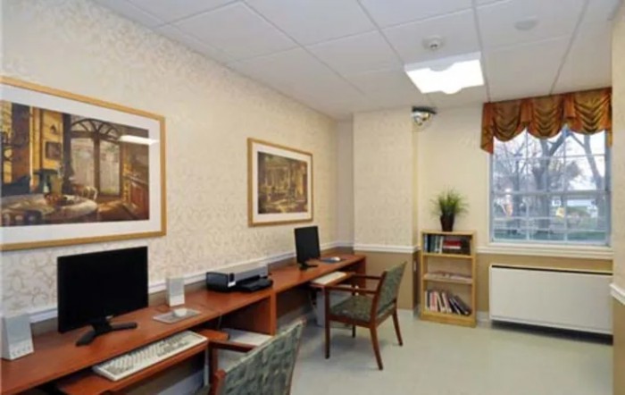 Cold Spring Hills Center For Nursing And Rehab