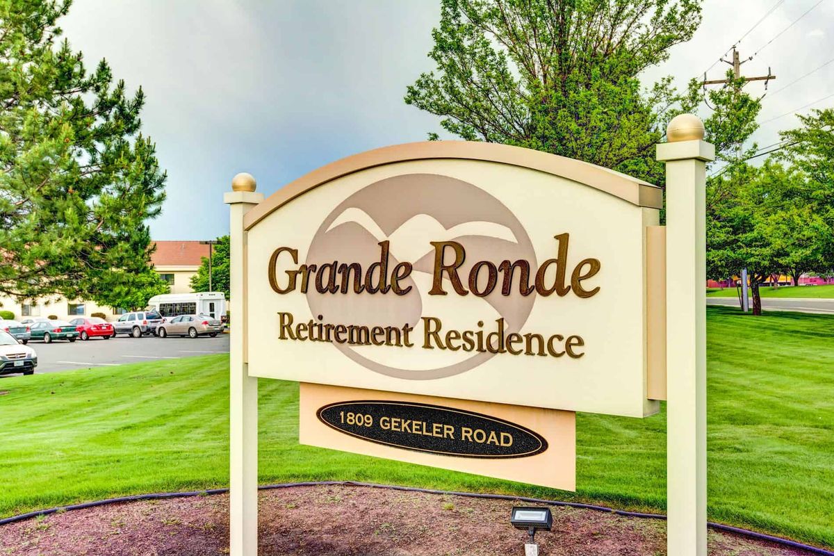 Sign for Grande Ronde Retirement Residence located at 1809 Gekeler Road.