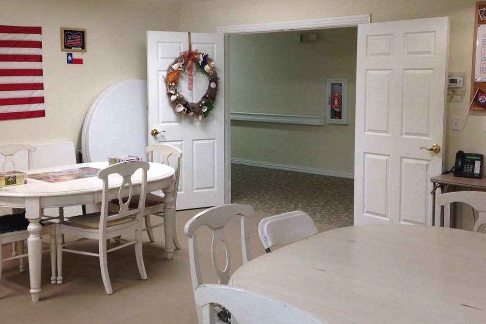 Rambling Oaks Courtyard Assisted Living Residence