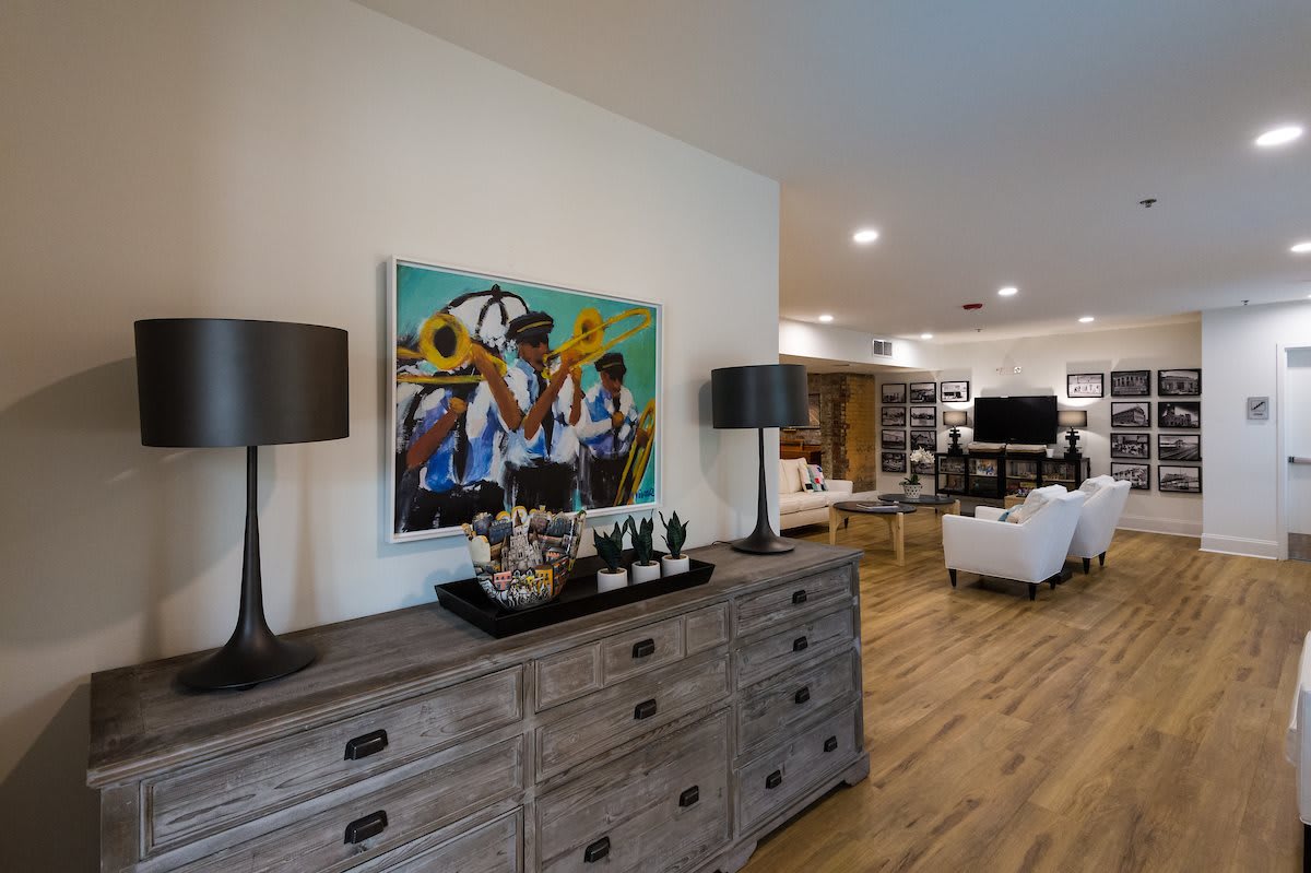 The Suites at Algiers Point