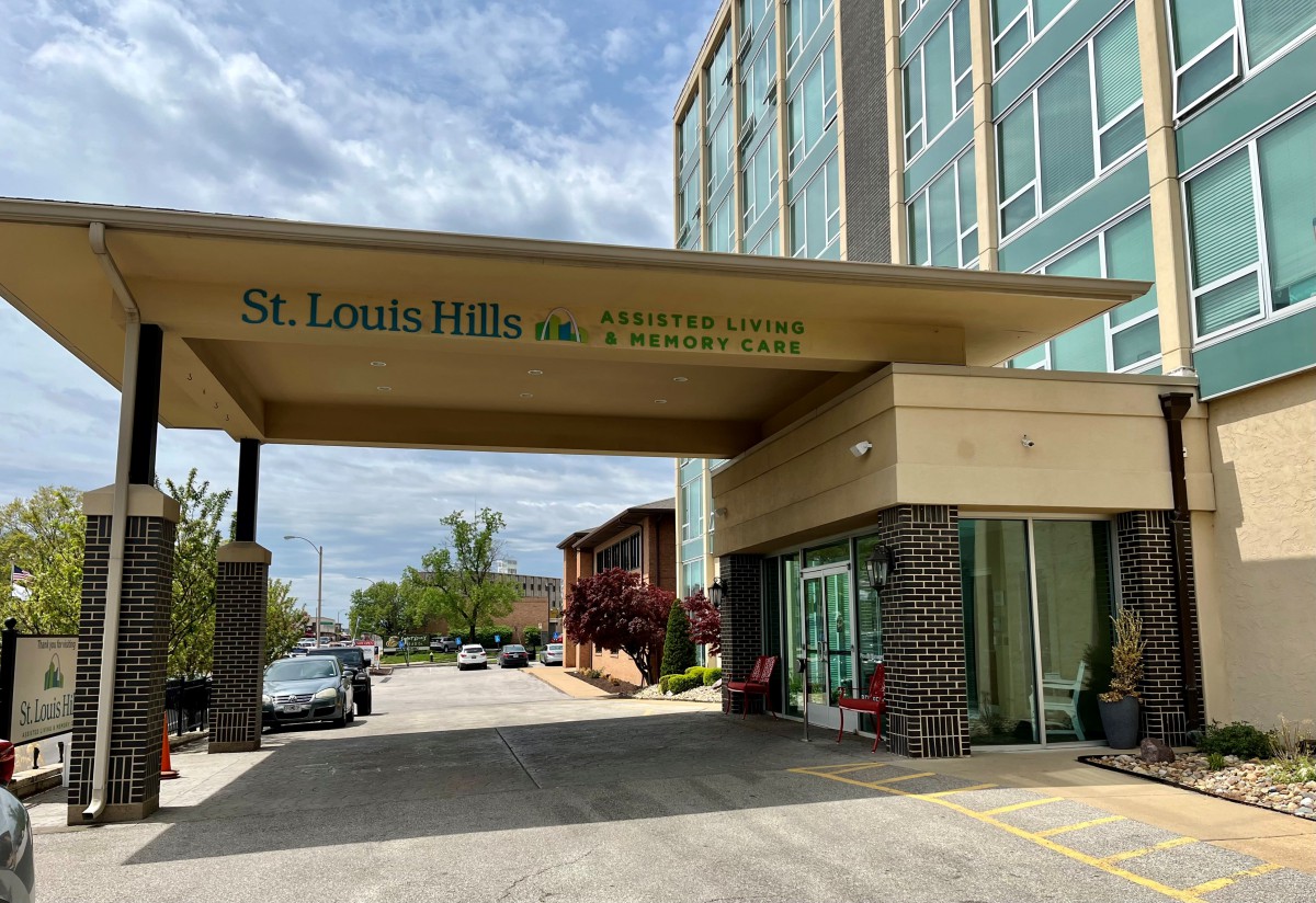 St Louis Hills Assisted Living and Memory Care