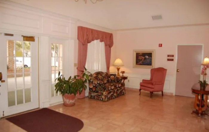 Senior Care Of Stonegate