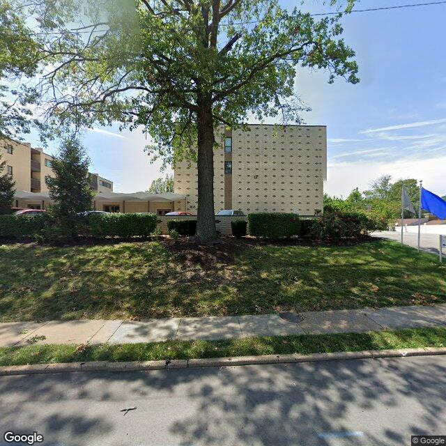 Fontainebleau Apartment Community