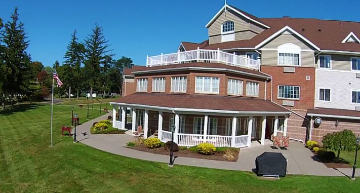 Bishop's Commons At St. Luke