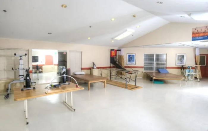 Colonial Manor Care Center