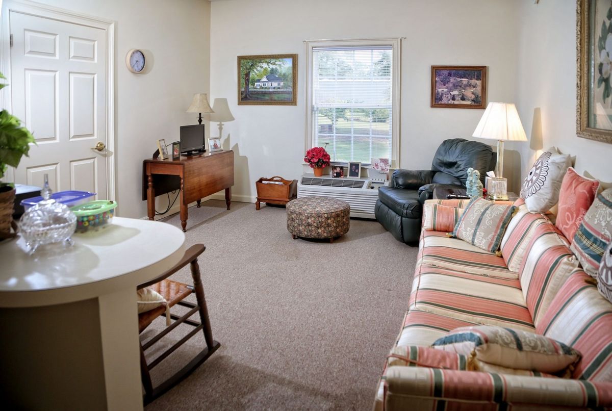 The Suites at Poplar Creek