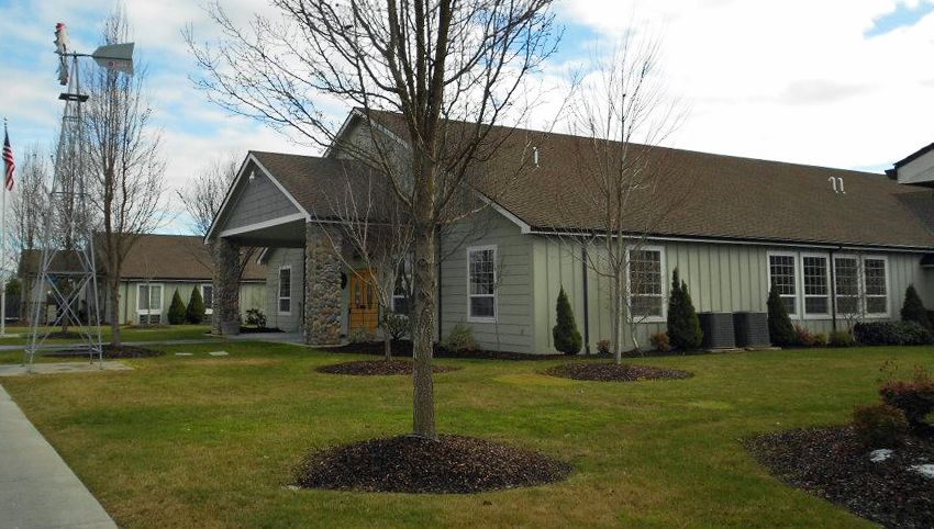 Laurel Pines Retirement Lodge
