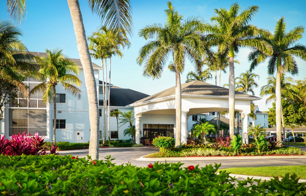 Vi at Lakeside Village,  a CCRC