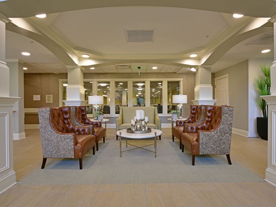 A well-decorated lobby with comfortable seating and elegant lighting.