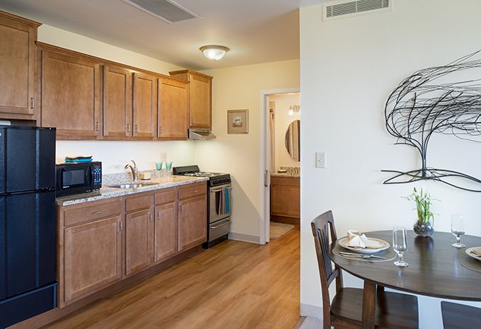 Aviva Country Club Heights