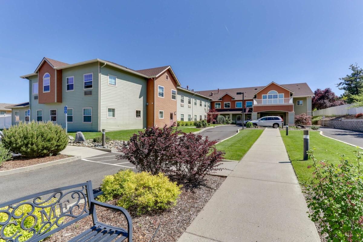 Siskiyou Springs Senior Living Community