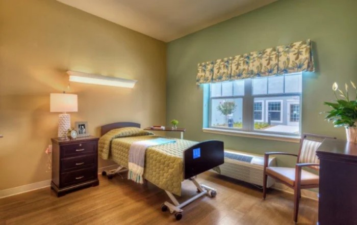 Tampa Lakes Health And Rehabilitation Center