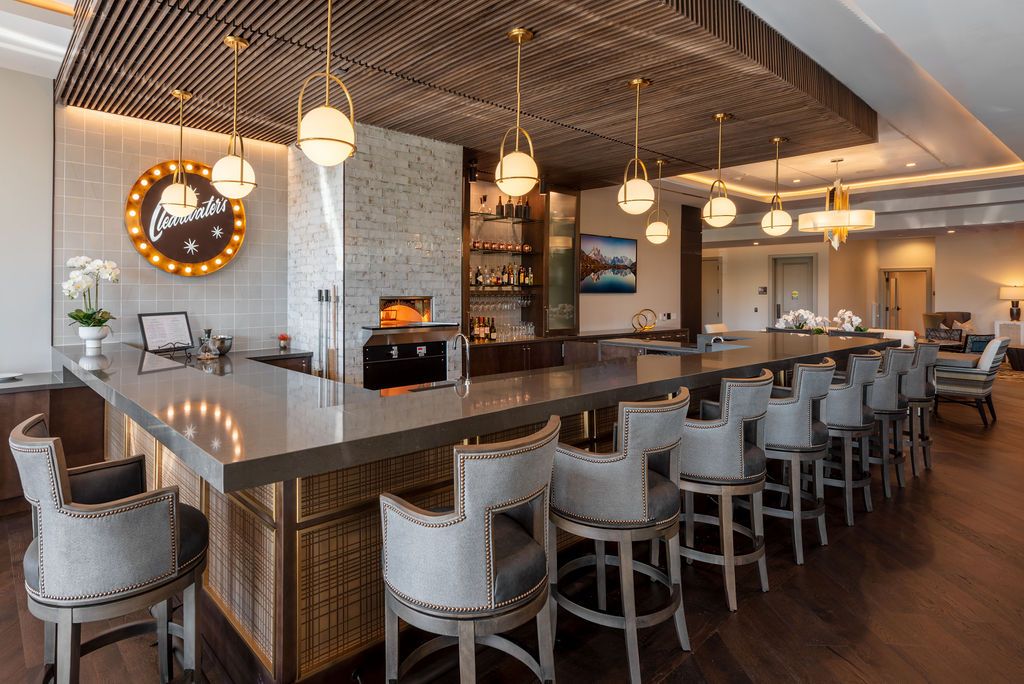 The Sheridan At Oak Brook