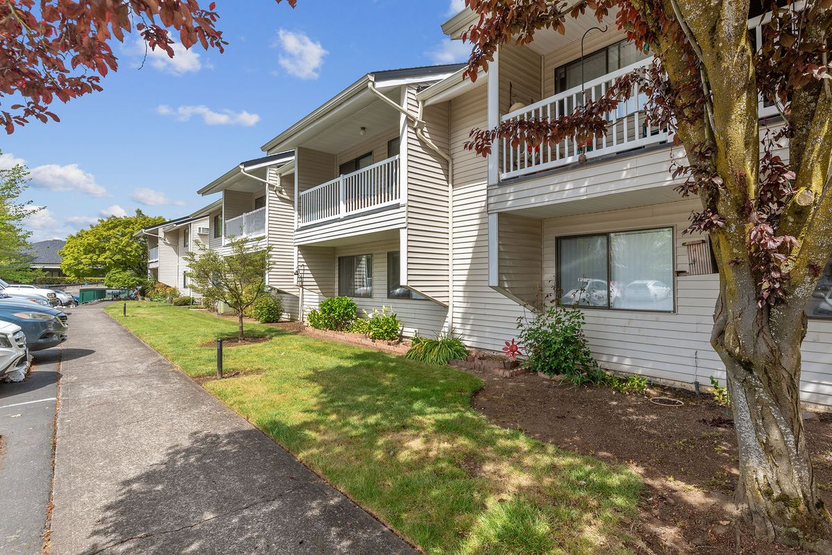 Holiday Summerfield Estates