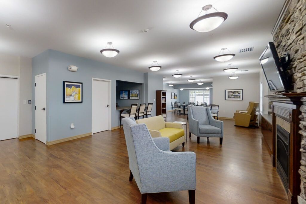 CountryHouse At 84th & Pine Lake In Lincoln
