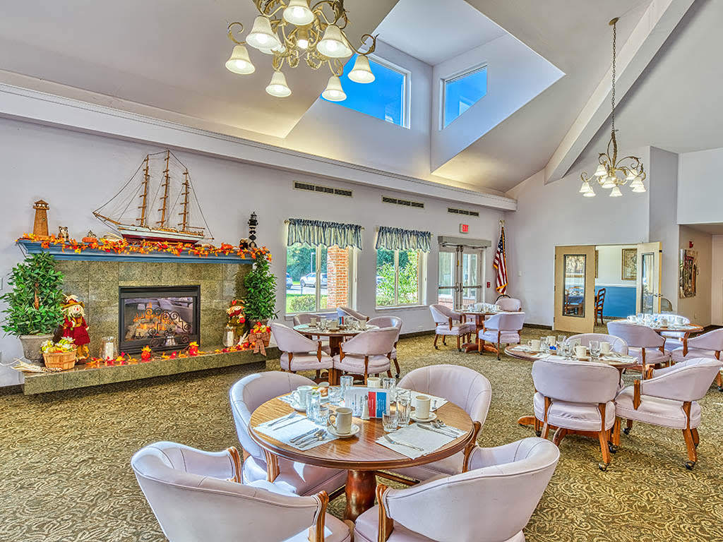 Holiday Blue Water Lodge