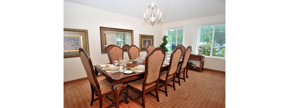 Colonial Harbor Gracious Retirement Living