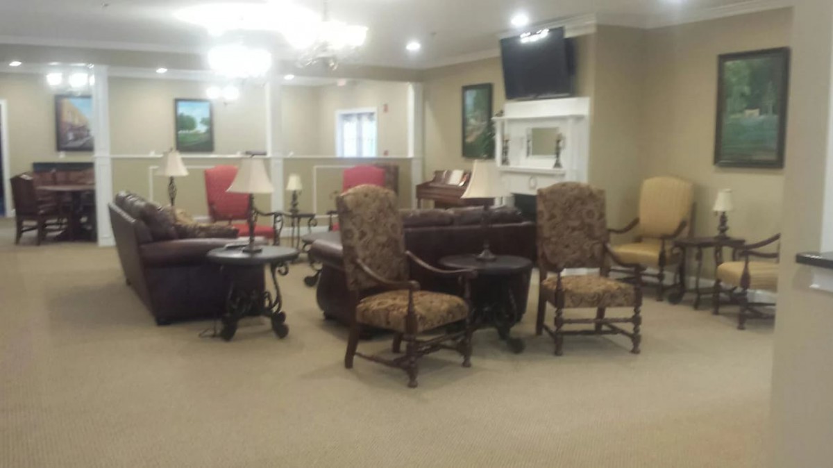 Cave Spring Manor
