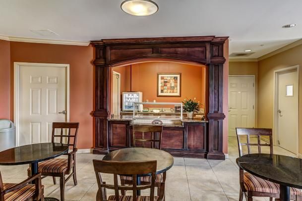 The Hampton at Meadows Place