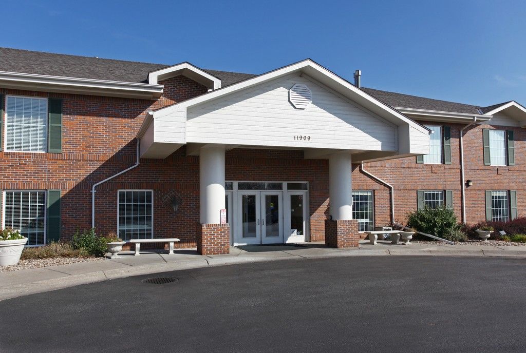 The Waterford At Miracle Hills