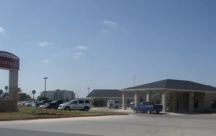 Pearsall Nursing And Rehabilitation Center